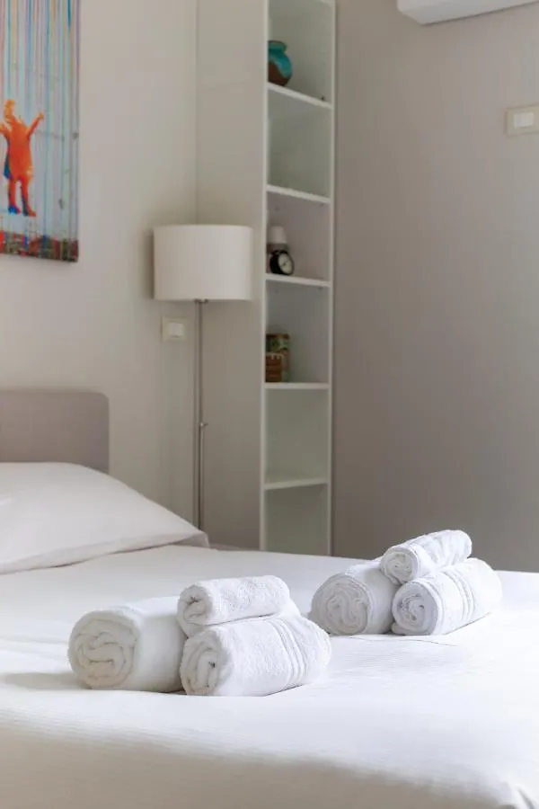 Bnbutler - Panizza - Grazioso Monolocale, Posizione Elegante E Centrale Милан
